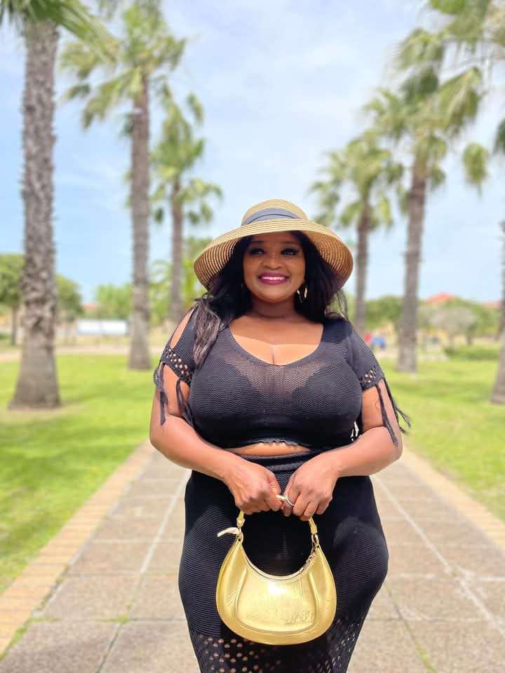 Nicole Sugar Mummy in Kiembeni, Mombasa Seeking a Handsome Younger Man