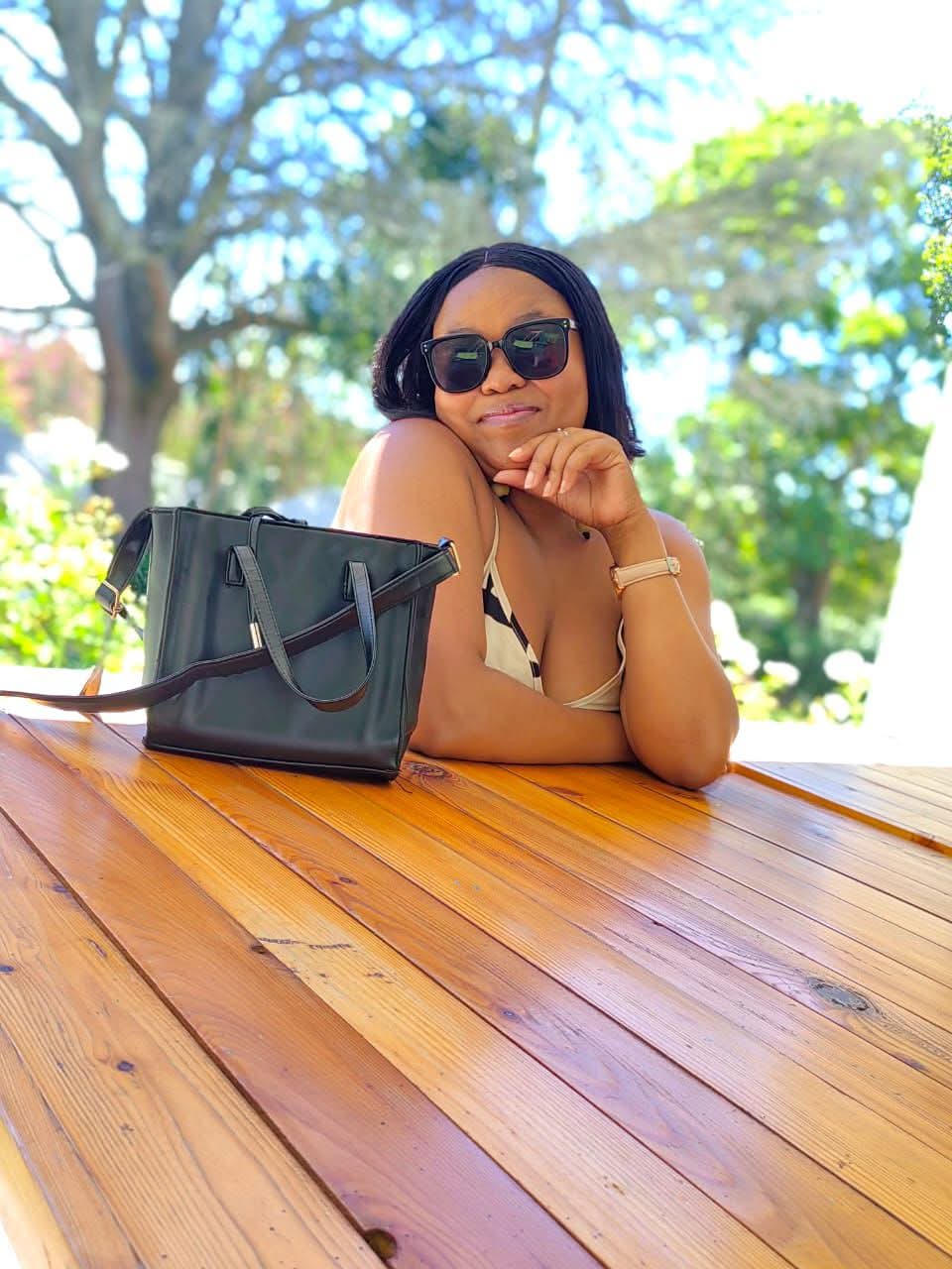 Fernanda sugar mummy in Mtwapa Mombasa Metro seeking private age-gap relationship