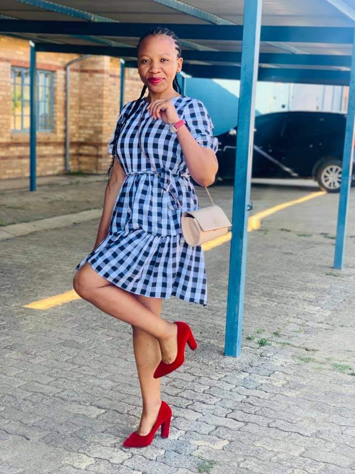 Gladys, 29-Year-Old Nursing Student in Nanyuki Seeking a Sugar Daddy for Financial Support